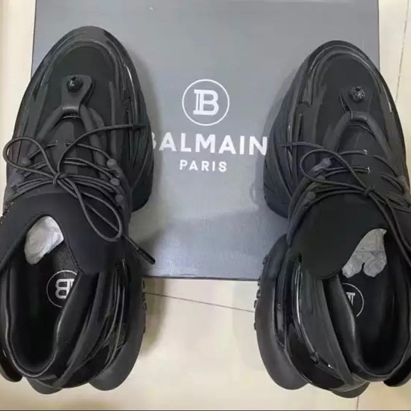 COPY - Balmain Unicorn - Picture 1 of 4